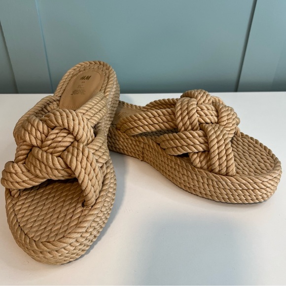 H&M Women's Tan Rope Knotted Platform Sandals. Size 39/8. - Picture 2 of 16
